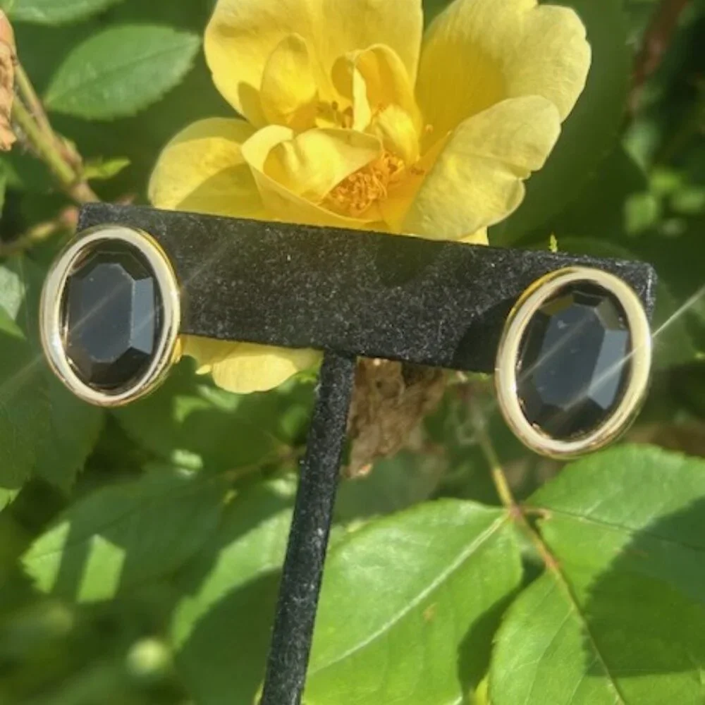 S.A.L SWAROVSKI Black Oval Crystal Gold Tone EARRINGS